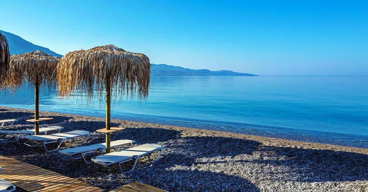 Navarinou Summer Nest - Seabliss Getaway Villa กาลามาตา ภายนอก รูปภาพ
